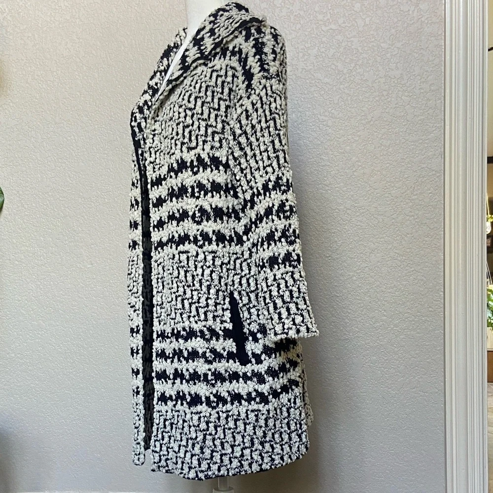 Chic Black and White Textured Cardigan, size S. NWT - Picture 3 of 13